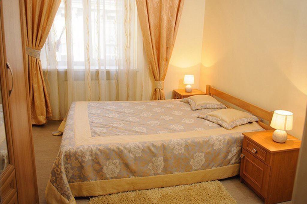 Anna Apartments Λβιβ Δωμάτιο φωτογραφία